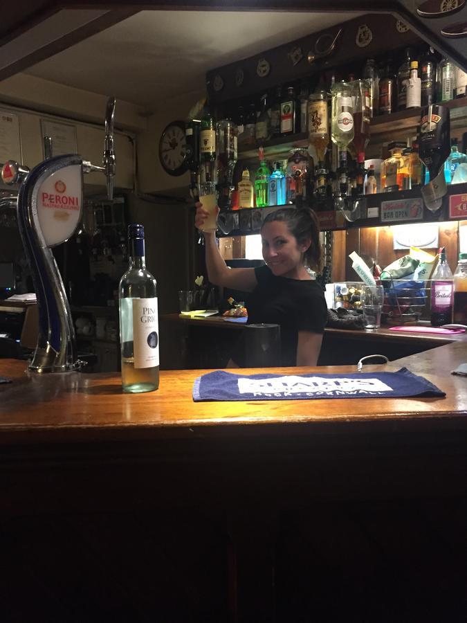 Hotel The Radnor Arms Malmesbury Zewnętrze zdjęcie
