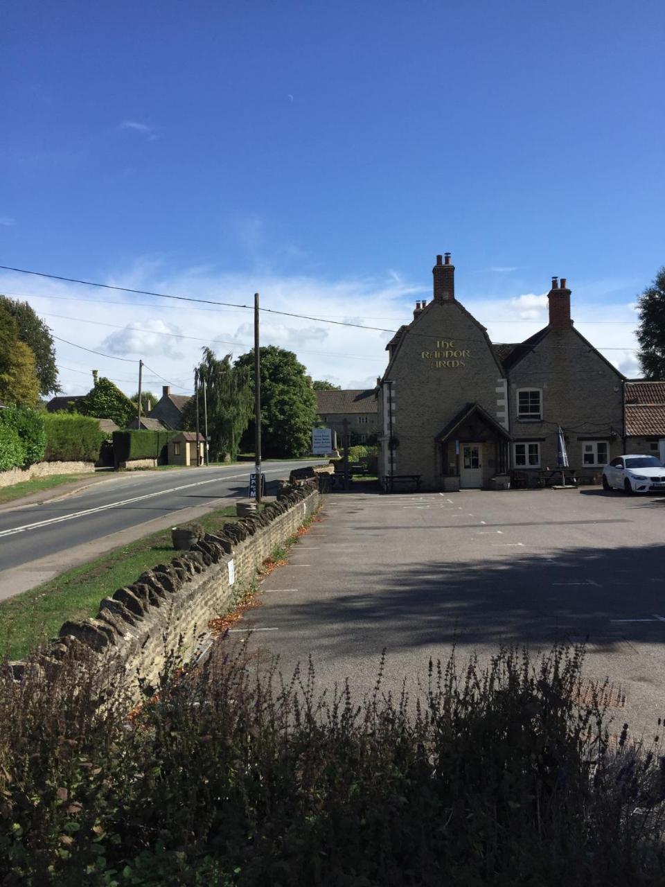 Hotel The Radnor Arms Malmesbury Zewnętrze zdjęcie